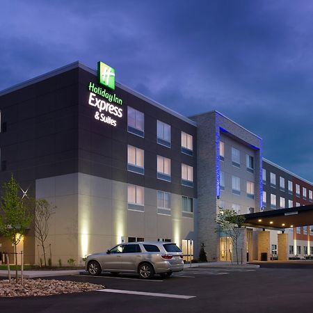 Holiday Inn Express & Suites By Ihg Altoona By Ihg Buitenkant foto