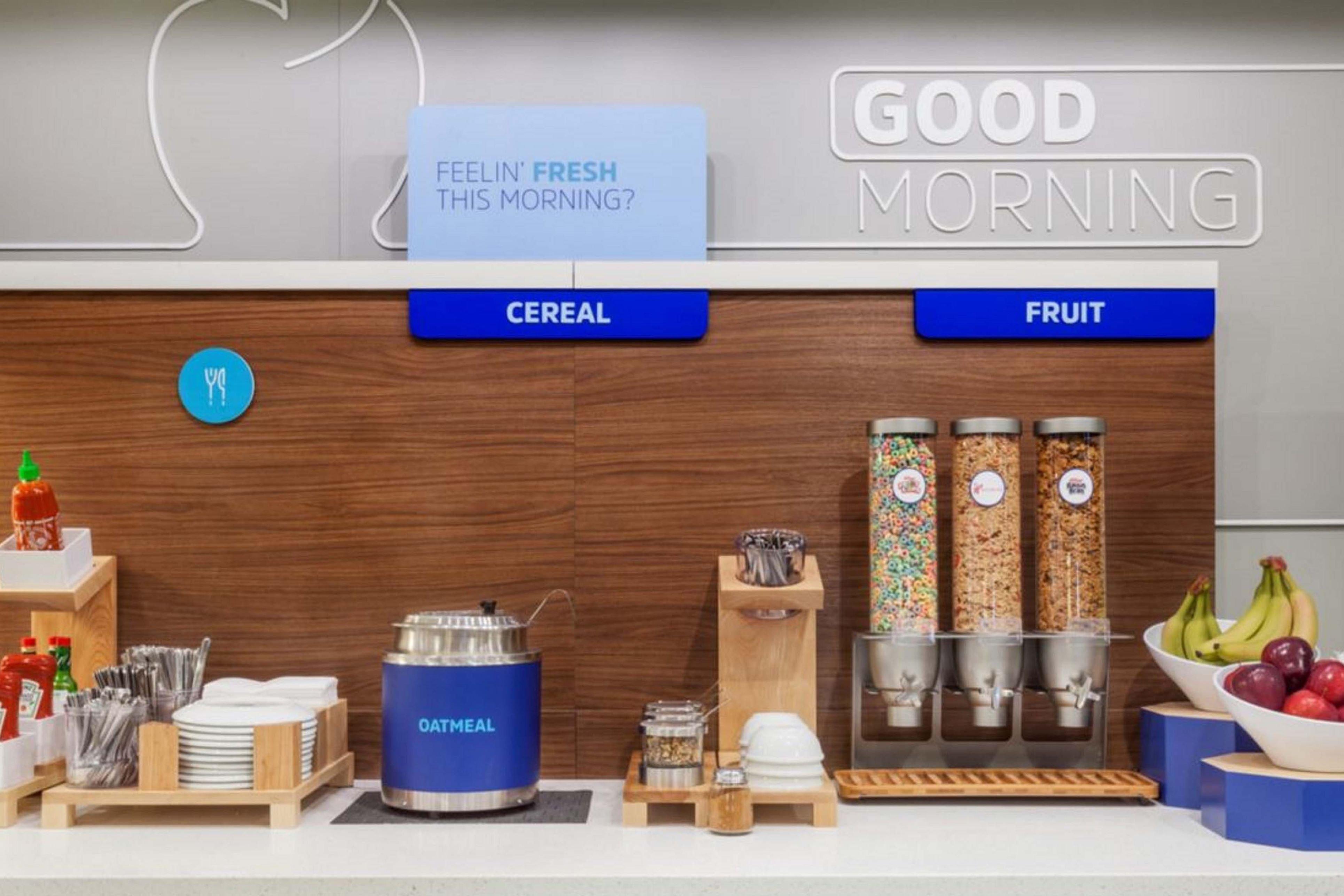 Holiday Inn Express & Suites By Ihg Altoona By Ihg Buitenkant foto