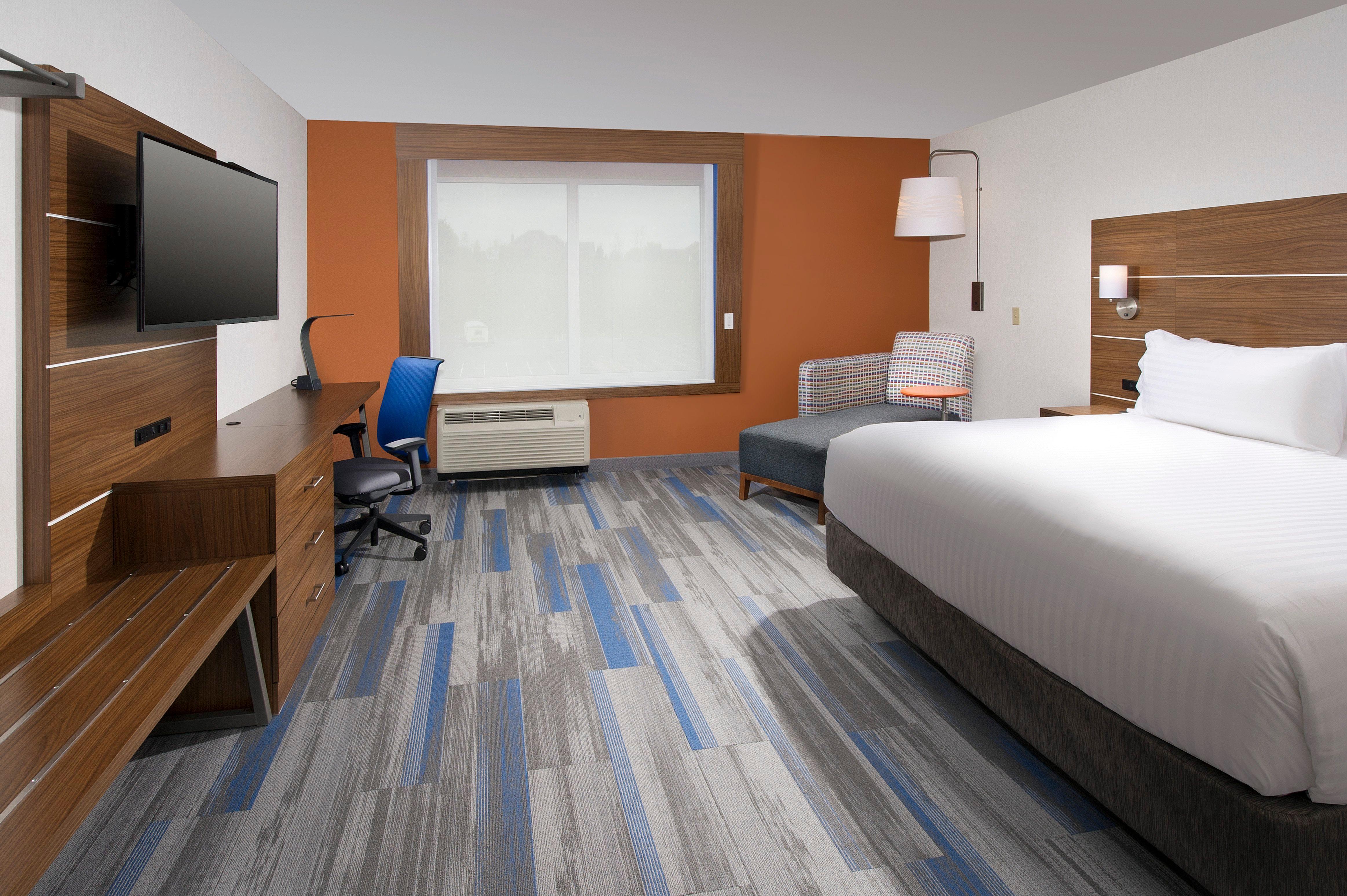 Holiday Inn Express & Suites By Ihg Altoona By Ihg Buitenkant foto