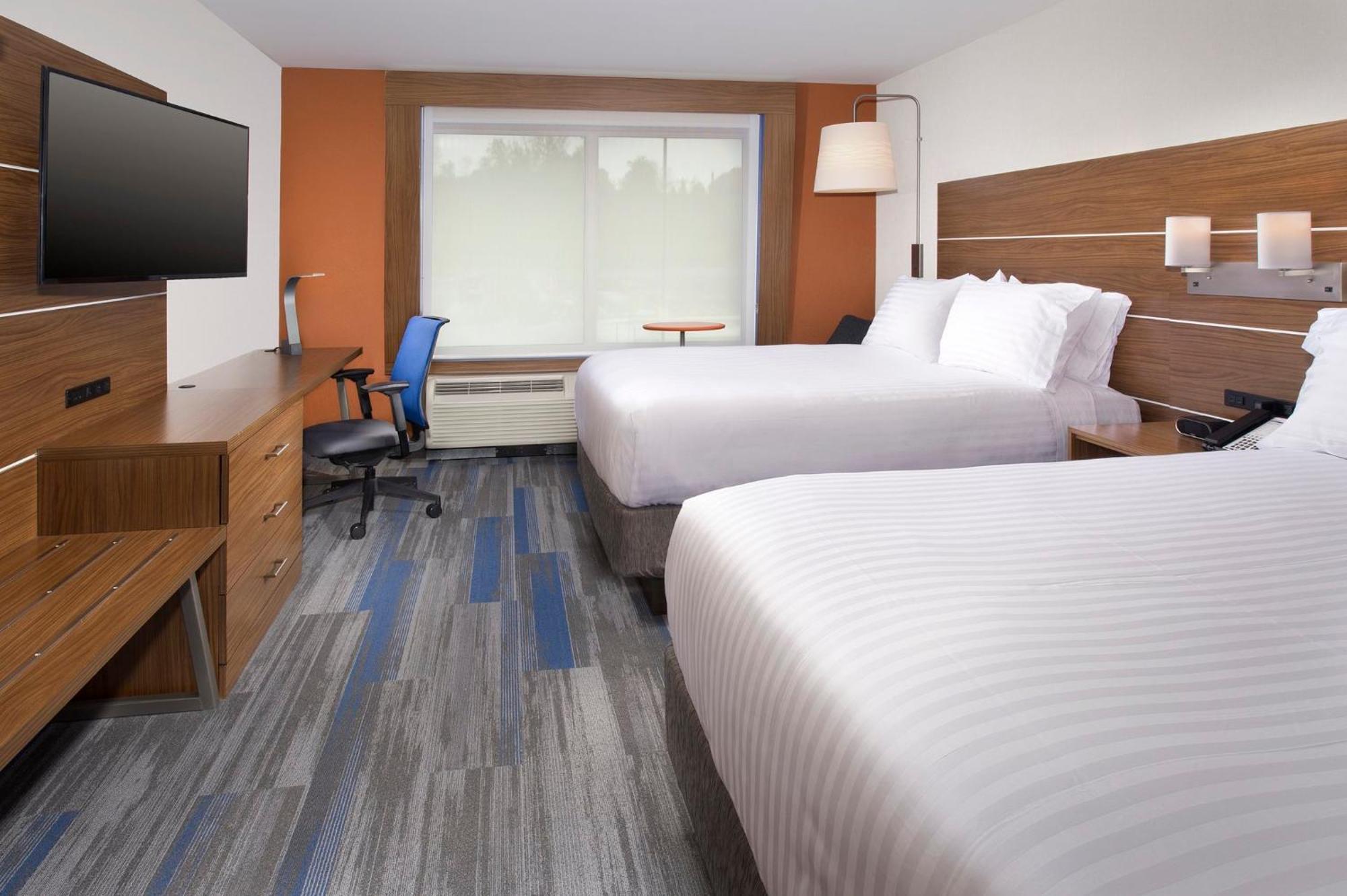 Holiday Inn Express & Suites By Ihg Altoona By Ihg Buitenkant foto